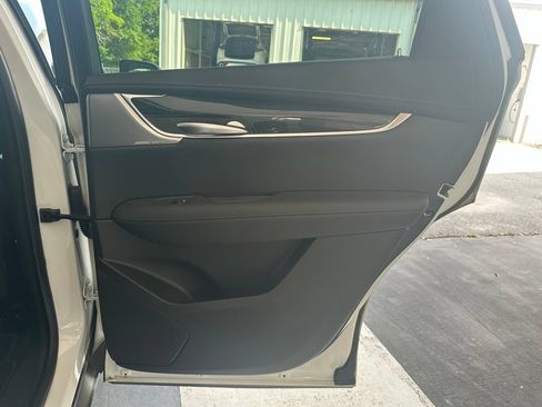 Certified 2023 Cadillac XT5 Premium Luxury AWD/4WD image 31