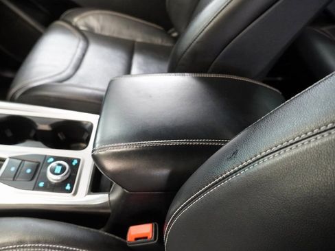 Used 2020 Ford Explorer ST image 23