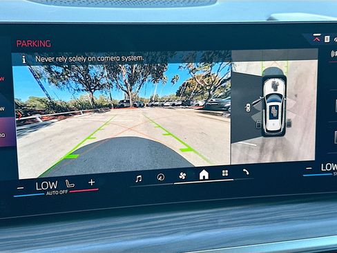 New 2026 BMW X5 xDrive40i w/ Premium Package AWD/4WD image 12