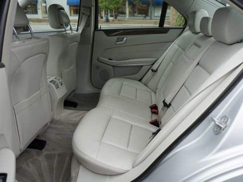 Used 2014 Mercedes-Benz E 350 Sedan image 22
