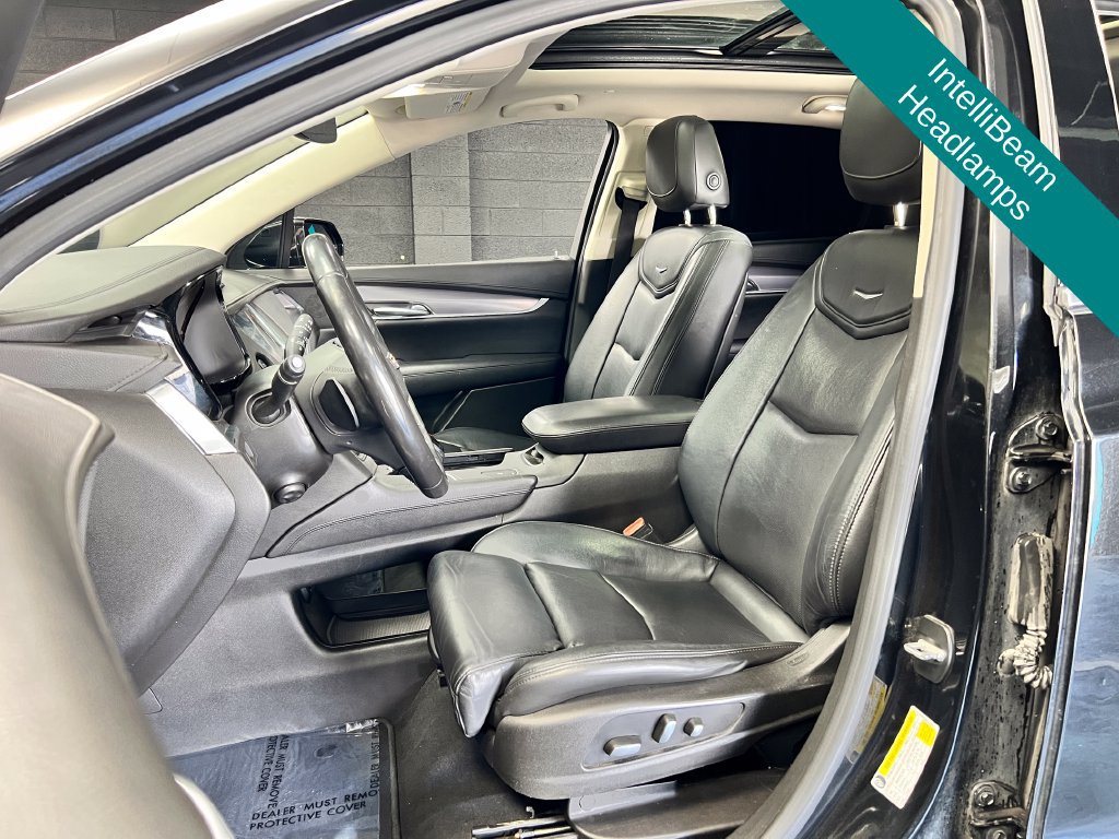 Used 2017 Cadillac XT5 Luxury w/ Driver Awareness Package FWD image 7
