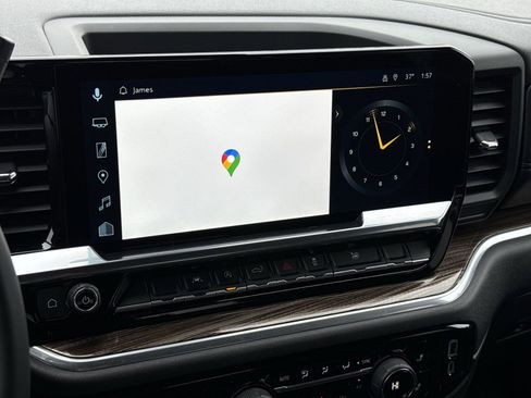 Used 2025 Chevrolet Silverado 1500 LT image 24