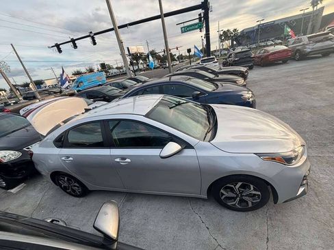 Used 2021 Kia Forte LXS FWD image 16