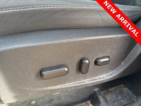 Used 2018 Ford Escape SE w/ SE Sync 3 Package image 12