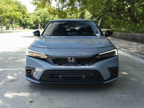 Used 2023 Honda Civic Sport image 3