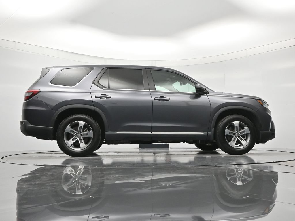 Used 2025 Honda Pilot EX-L image 40