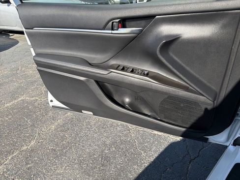 Used 2024 Toyota Camry XLE FWD image 18