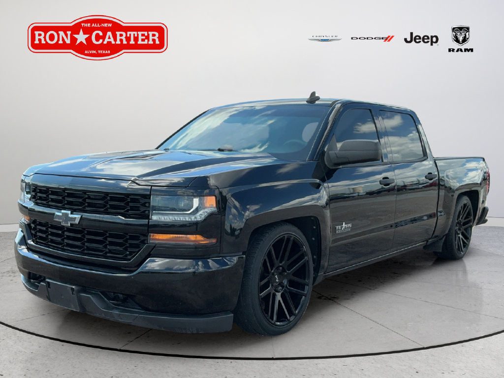 Used 2018 Chevrolet Silverado 1500 Custom w/ Texas Edition RWD image 3
