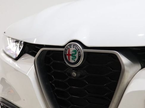 Used 2024 Alfa Romeo Tonale Ti AWD/4WD image 10