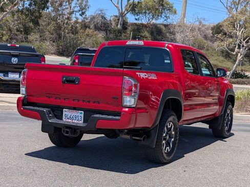 Used 2023 Toyota Tacoma TRD Off-Road w/ TRD Premium Off Road Package AWD/4WD image 13