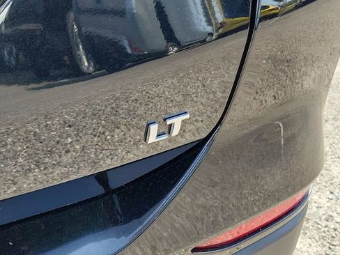 Certified 2023 Chevrolet Equinox LT w/ Driver Convenience Package image 8