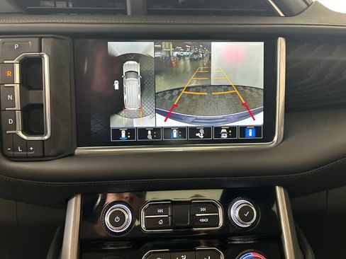 Used 2022 GMC Yukon XL Denali AWD/4WD image 23