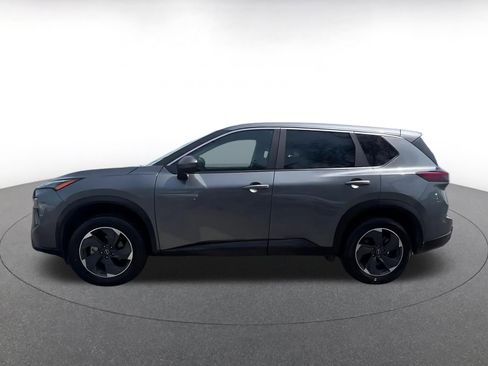 Used 2025 Nissan Rogue SV image 9