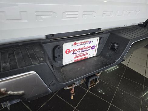 Used 2019 Ford F350 XLT w/ XLT Value Package image 28