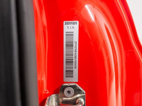 Used 2011 Ferrari 458 Italia Coupe RWD image 32