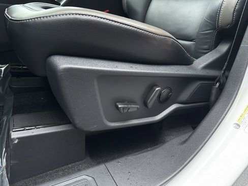 New 2025 Ford Bronco Outer Banks w/ Sasquatch Package image 17