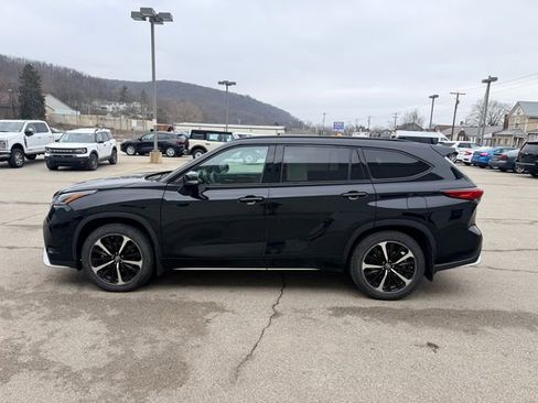 Used 2022 Toyota Highlander XSE image 6