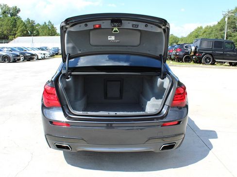 Used 2015 BMW 750Li xDrive image 35