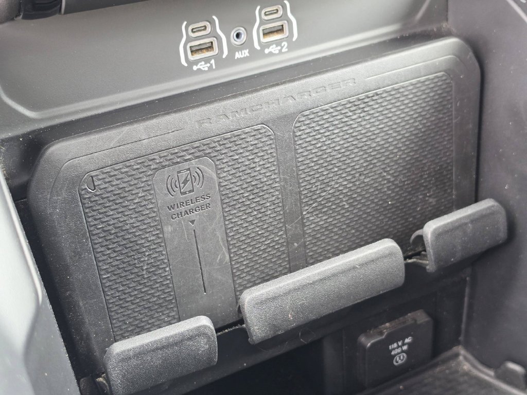 Used 2025 RAM 1500 Laramie AWD/4WD image 52