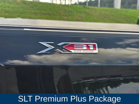 Used 2024 GMC Sierra 1500 SLT w/ SLT Premium Plus Package AWD/4WD image 4
