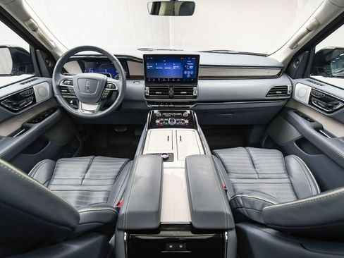 Used 2024 Lincoln Navigator L Black Label image 15