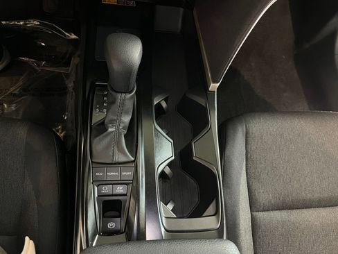 Used 2025 Toyota Camry LE FWD image 41