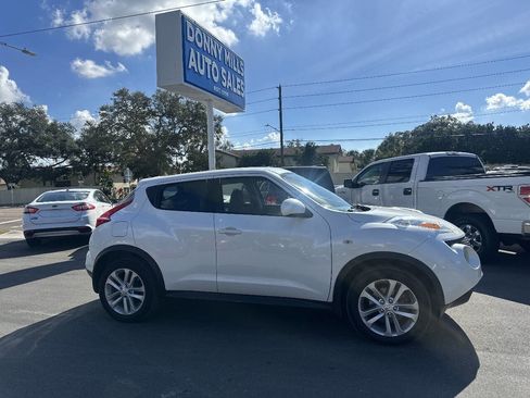 Used 2013 Nissan Juke S image 3