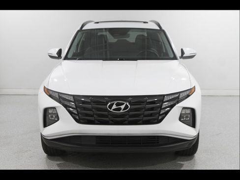 Certified 2024 Hyundai Tucson SEL w/ Convenience Package AWD/4WD image 2