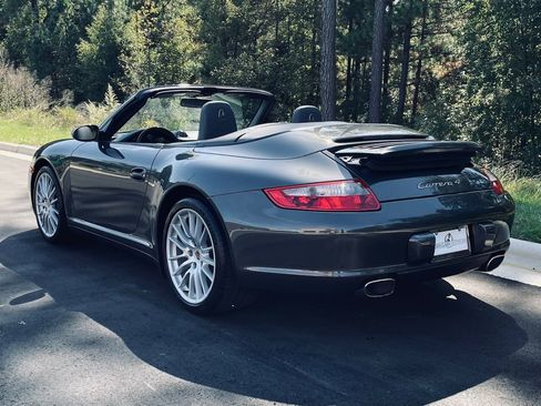 Used 2006 Porsche 911 Carrera 4 image 1