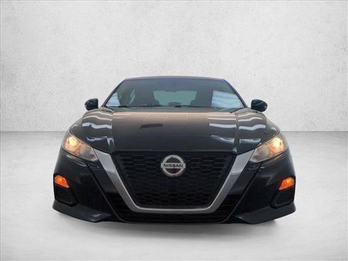 Used 2020 Nissan Altima 2.5 S FWD image 2