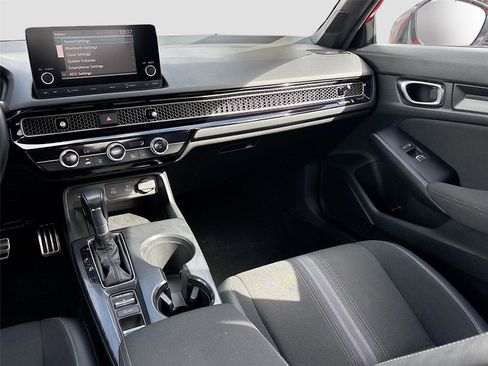 Certified 2025 Honda Civic Sport image 25