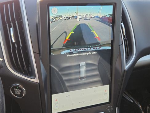 Certified 2024 Ford Edge SEL image 21