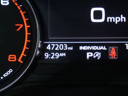 Used 2020 Audi Q5 2.0T Premium w/ Convenience Package image 41