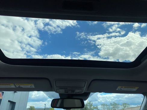 Used 2021 Honda CR-V Touring image 27