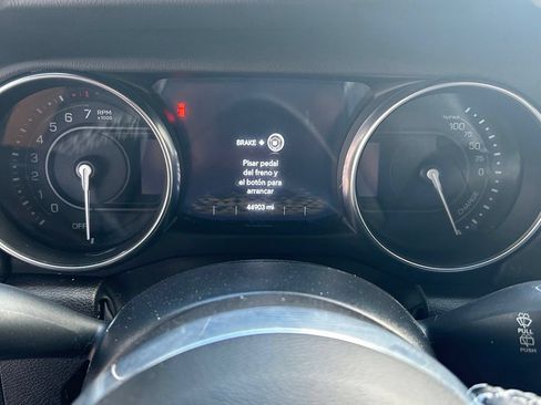 Used 2022 Jeep Wrangler Unlimited Sahara w/ Cold Weather Group AWD/4WD image 18