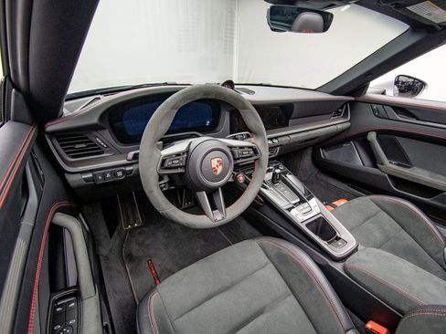 Used 2026 Porsche 911 Targa 4 GTS AWD/4WD image 18