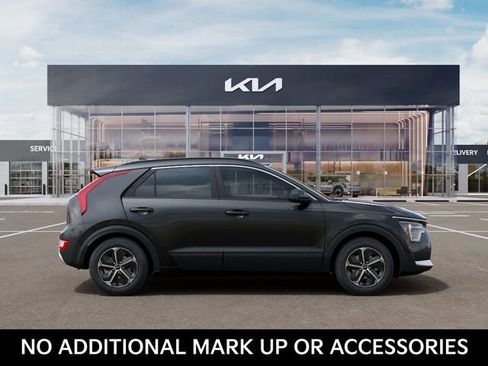 New 2026 Kia Niro LX FWD image 7
