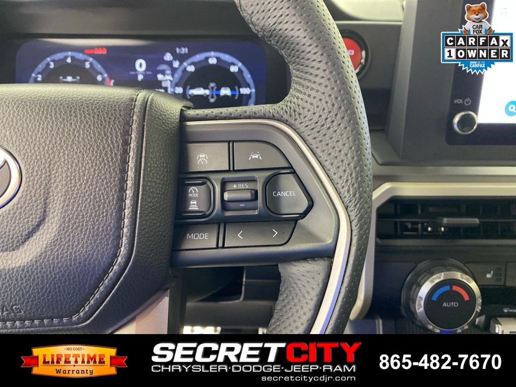 Used 2025 Toyota Tacoma TRD Sport AWD/4WD image 15