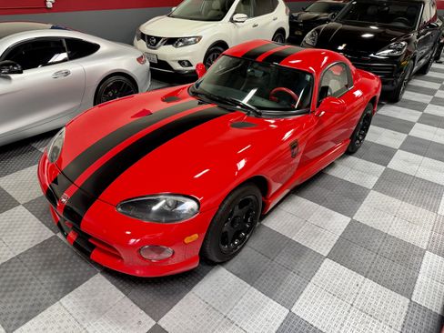 Used 1996 Dodge Viper RT/10 image 11
