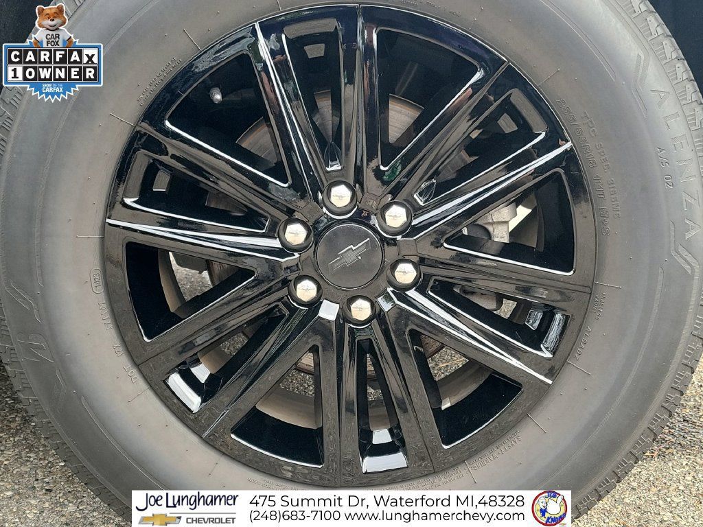 Used 2023 Chevrolet Traverse LT w/ LPO, Cargo Package AWD/4WD image 32