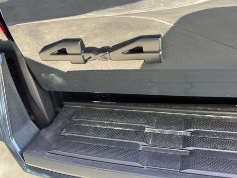 New 2025 Toyota Tacoma SR5 w/ Blackout Plus Package (GST) image 9