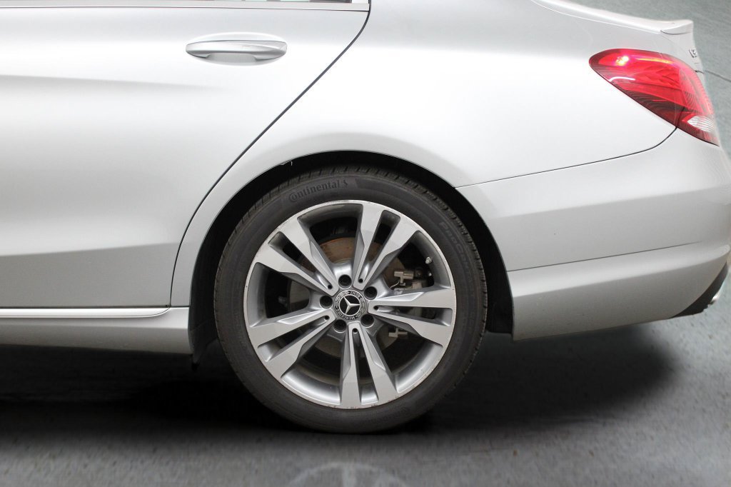 Used 2018 Mercedes-Benz C 300 Sedan image 8