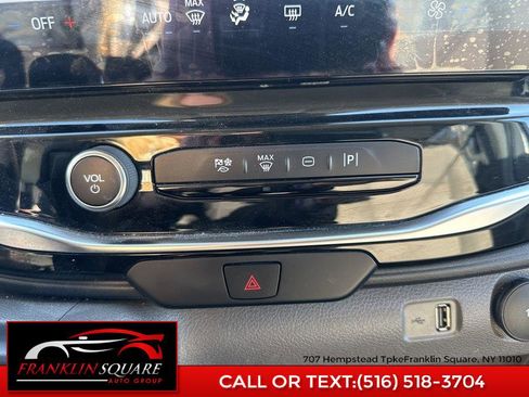 Used 2024 Ford Transit 350 XLT image 38