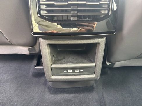 Used 2023 Volkswagen ID.4 Pro image 36