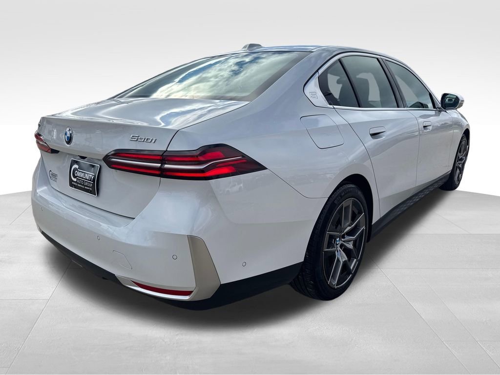 Used 2026 BMW 530i xDrive AWD/4WD image 7