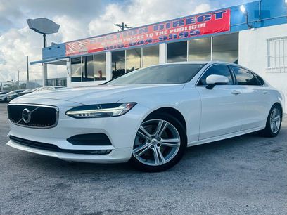 Used 2019 Volvo S90 T5 Momentum