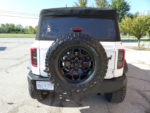 Used 2025 Ford Bronco Outer Banks AWD/4WD image 6