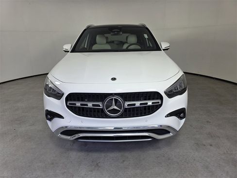 New 2026 Mercedes-Benz GLA 250 4MATIC image 2