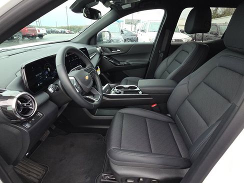 New 2026 Chevrolet Equinox LT w/ Convenience Package II FWD image 15