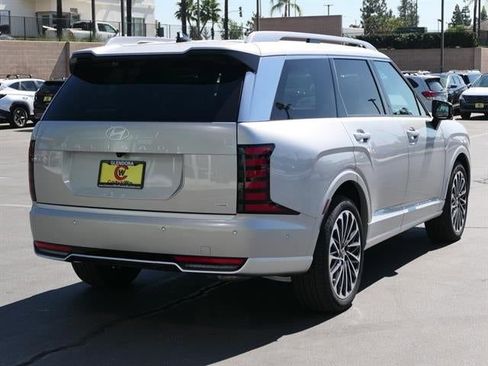 New 2026 Hyundai Palisade Calligraphy AWD/4WD image 3